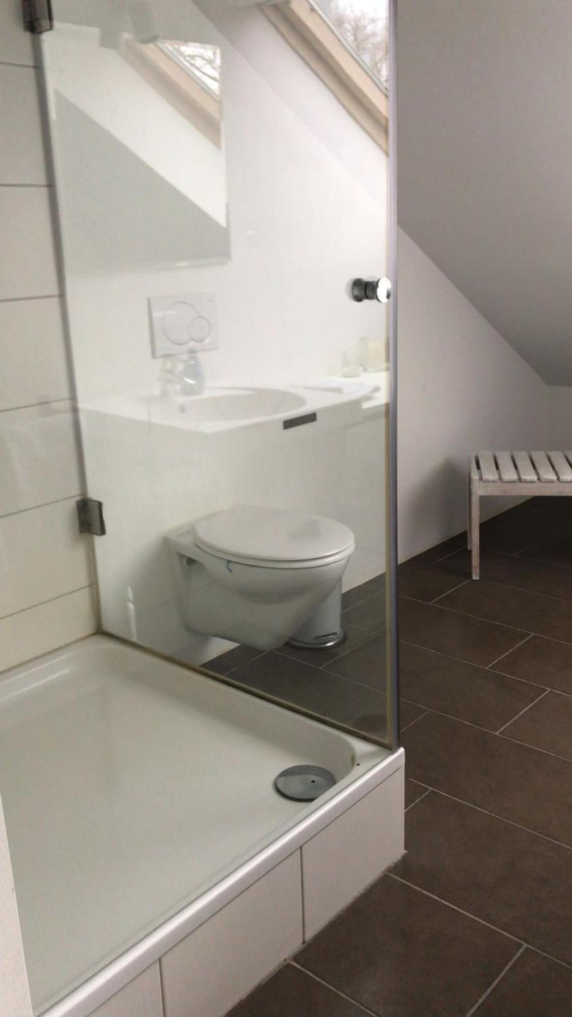 Nuernberg Erlenstegen - Zimmer Mit Bad 35 Qm Mit Parkplatz 外观 照片